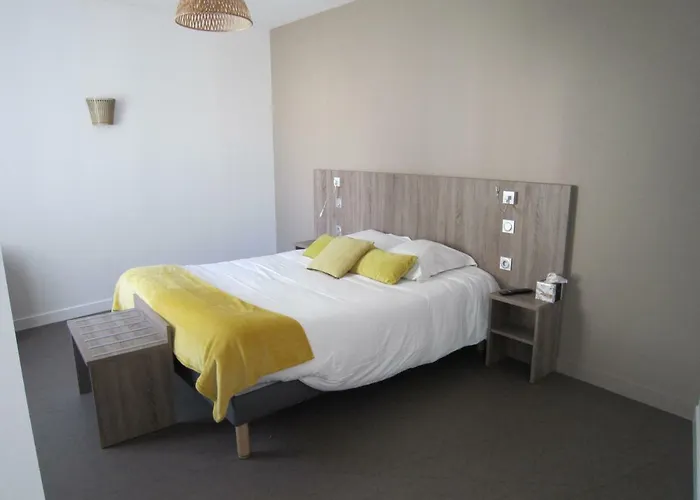 Le Camelia Ruillé-Froid-Fonds